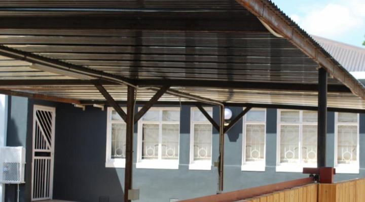 Newcastle Thully Guesthouse