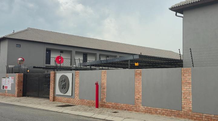 La Rochelle Studio Apartments by Heybert