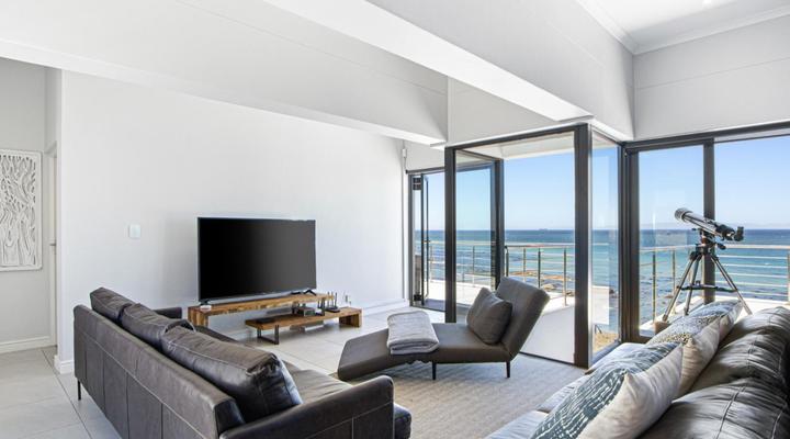 Shelley Point Beach Villa