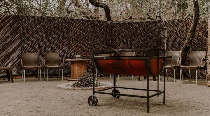 Arianoglo Safari Lodge