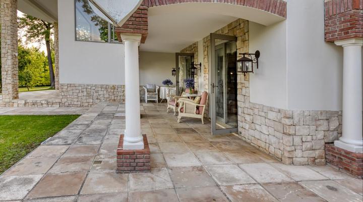 Bonne Chance Luxury Estate