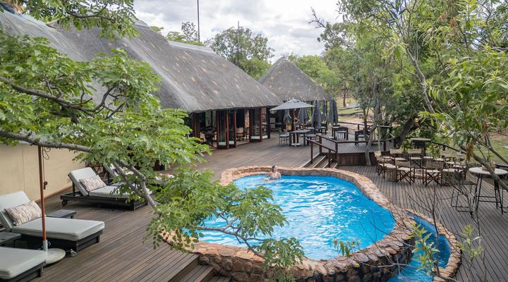 Ndlovu Safari Lodge