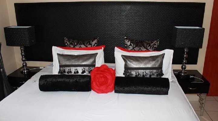 Mazidlekhaya Guest House