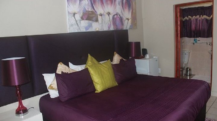 Mazidlekhaya Guest House