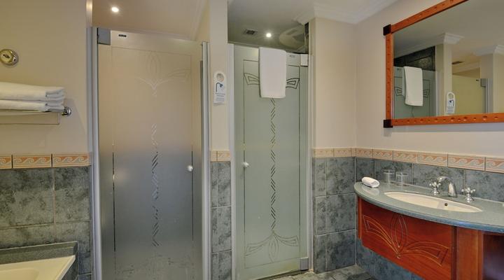 Courtyard Hotel Gqeberha