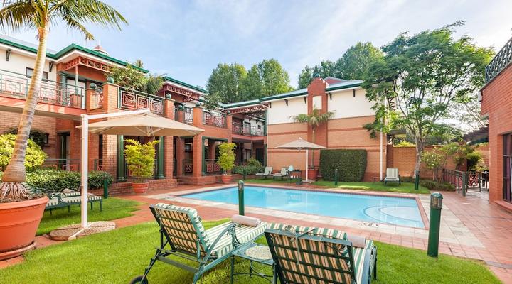 Courtyard Hotel Rosebank