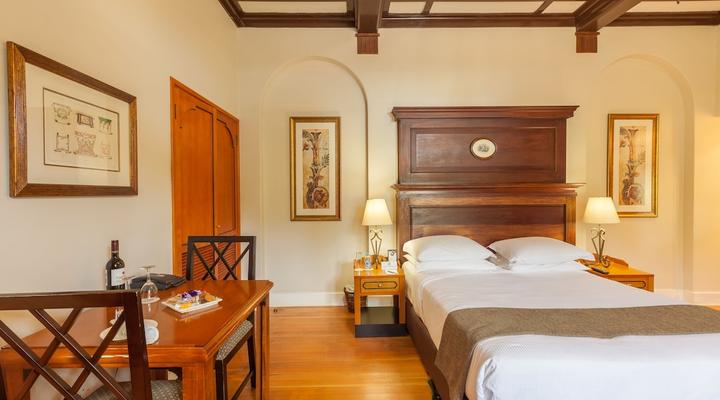 Courtyard Hotel Arcadia