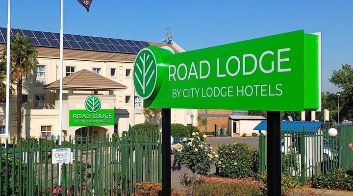 Road Lodge Isando, Shelton Avenue