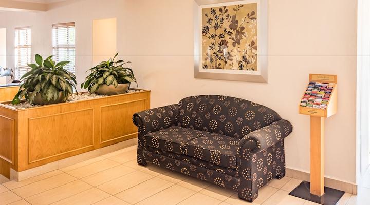 Road Lodge Isando, Shelton Avenue