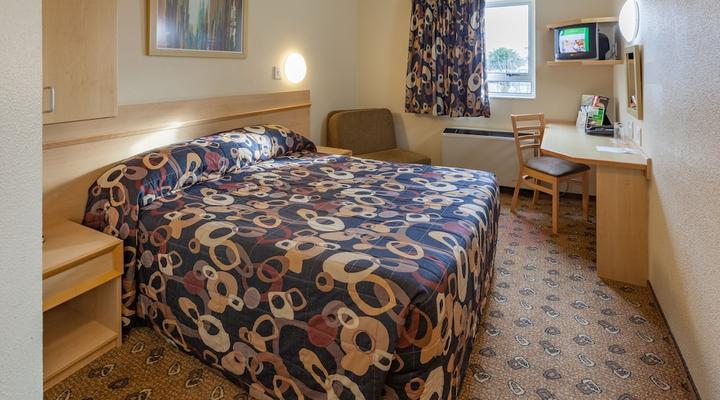 Road Lodge Gqeberha Airport