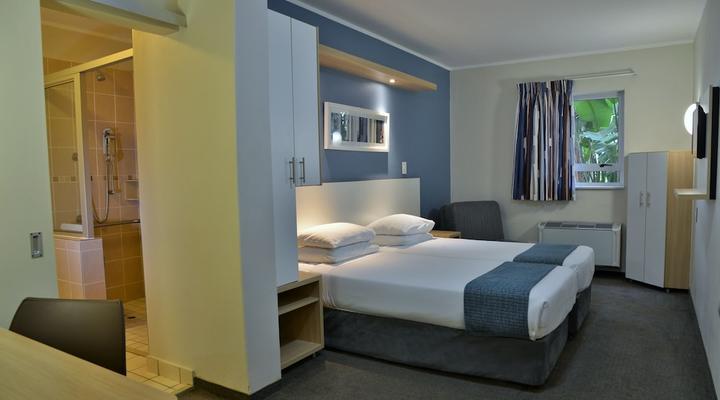 Road Lodge Cape Town International Airport