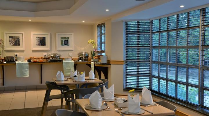 Road Lodge Cape Town International Airport