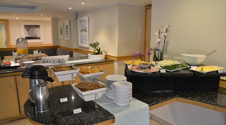 Road Lodge Cape Town International Airport