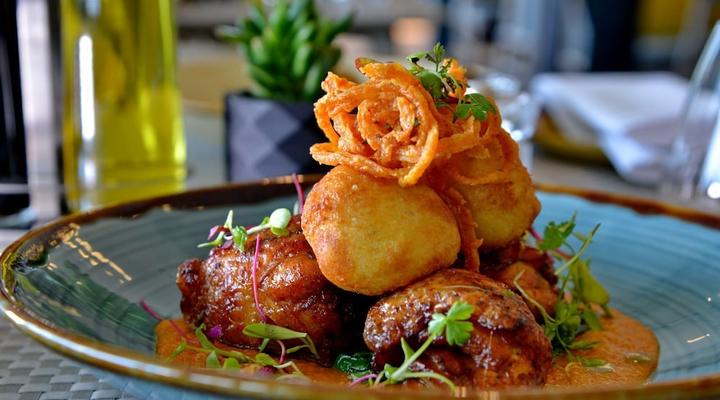 Courtyard Hotel Waterfall City