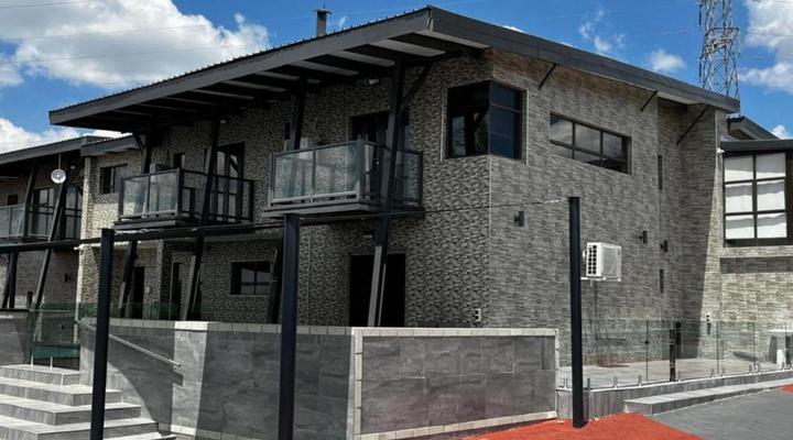 Dips & T Hotel & Spa