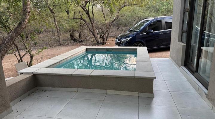 Royal On Olifant Drive