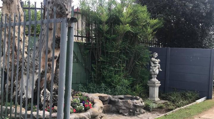 Emtonjeni Guest House