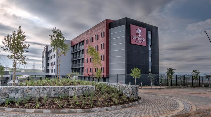 City Lodge Hotel Waterfall City