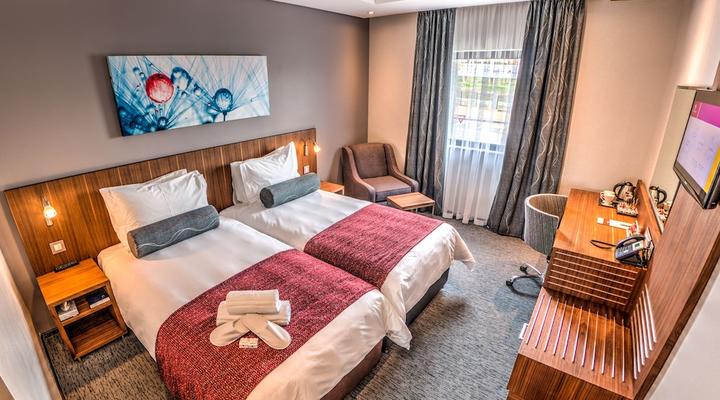 City Lodge Hotel Waterfall City