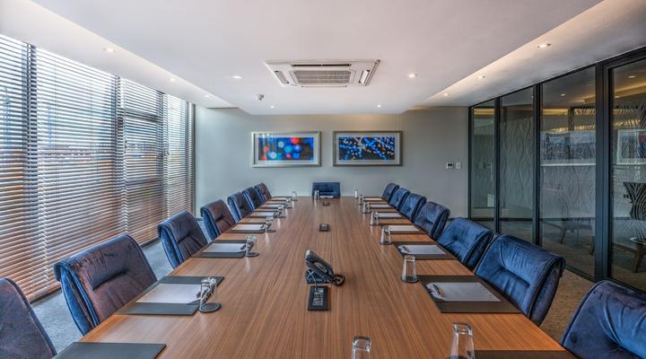 City Lodge Hotel Waterfall City