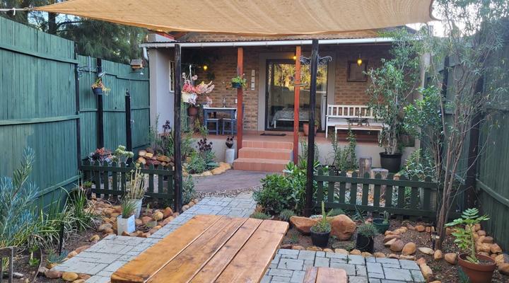 The Lark @ De Weiglhuys Farm