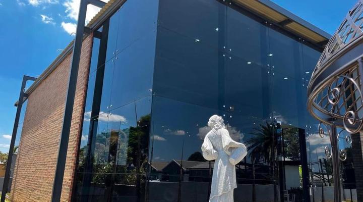 Mhulu Luxury Boutique Hotel