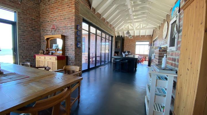 Bella Capensis & Stoepsit - Yzerfontein