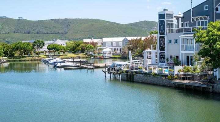 Thesen Island Villas