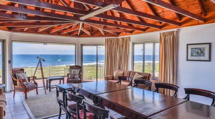 Sandbaai Country House