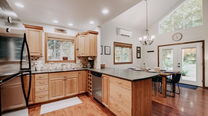 #24 Mt Baker Rim Cabin