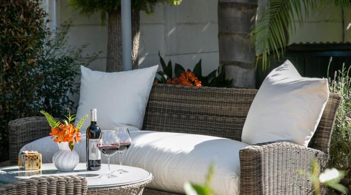 GuBas De Hoek meet eat sleep