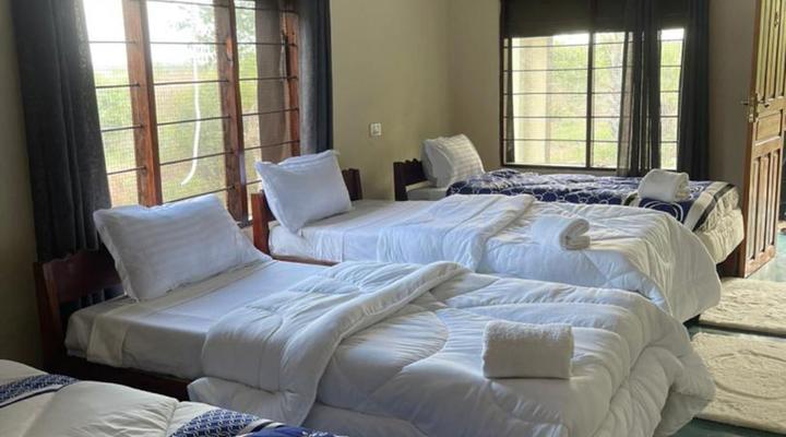 Royal South Luangwa Safaris Lodge