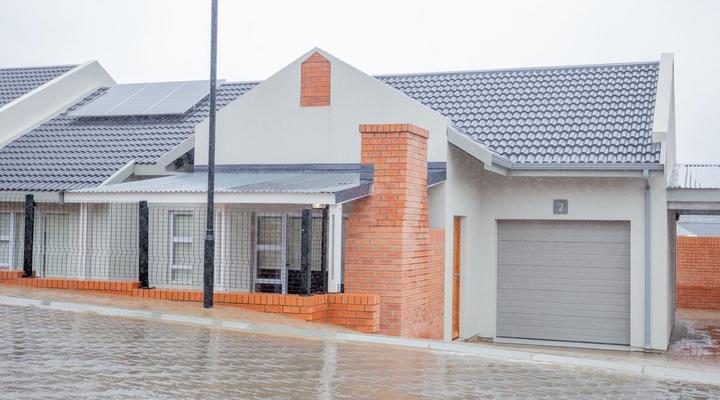 1 on York - Group House 2