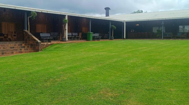 Kareespruit Game Lodge