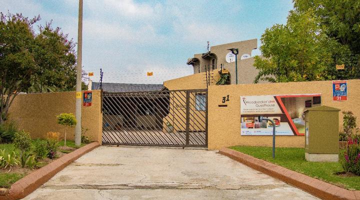 Woodpecker's Inn Guesthouse