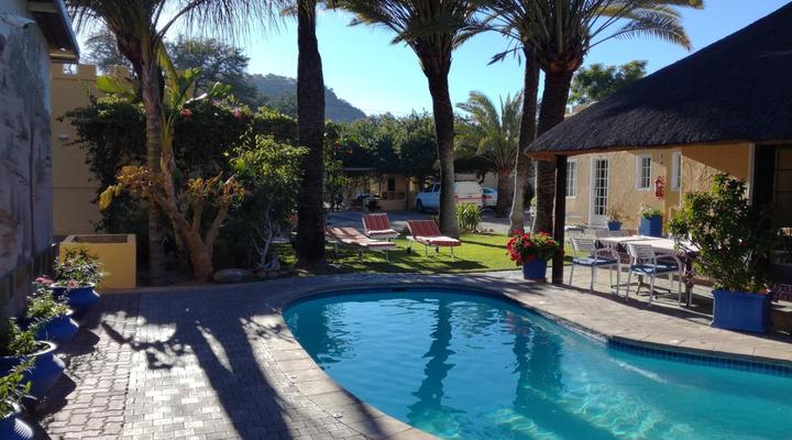 Capbon Guesthouse cc