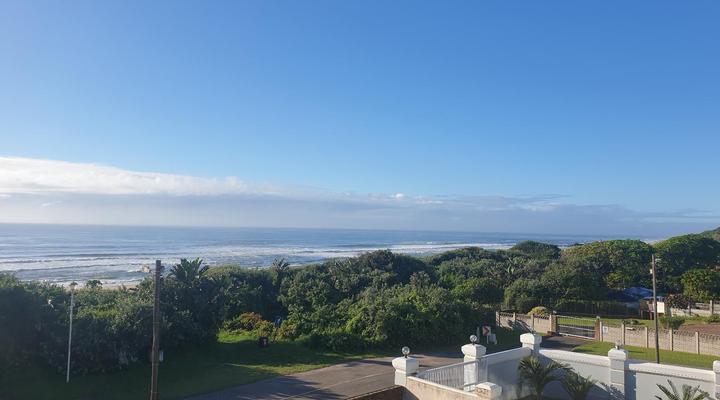 Deep Blue Guesthouse and Lodge