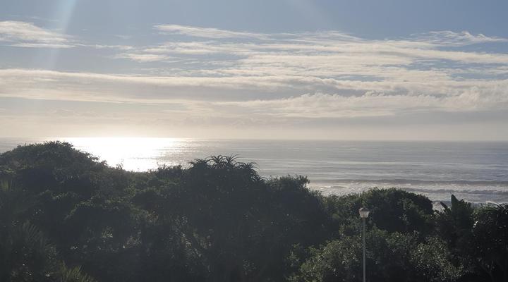 Deep Blue Guesthouse and Lodge