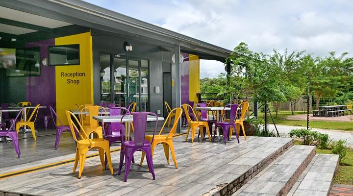 SleepOver Phabeni Gate