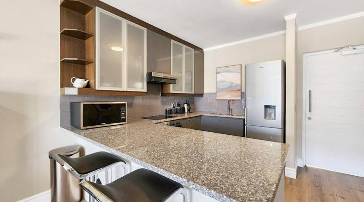 907 Quayside Apartment