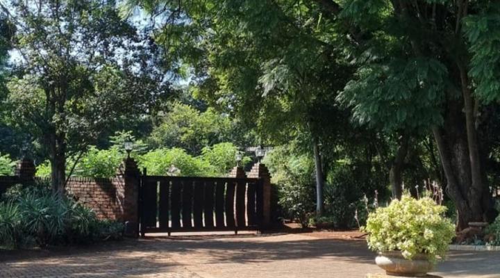 Green Ivy Guest House