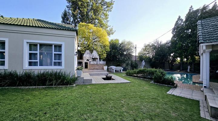 Waterfall City Guest Lodge