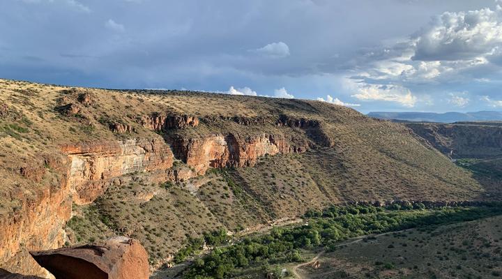 Aasvogelkrans Farm Cottages & Camping