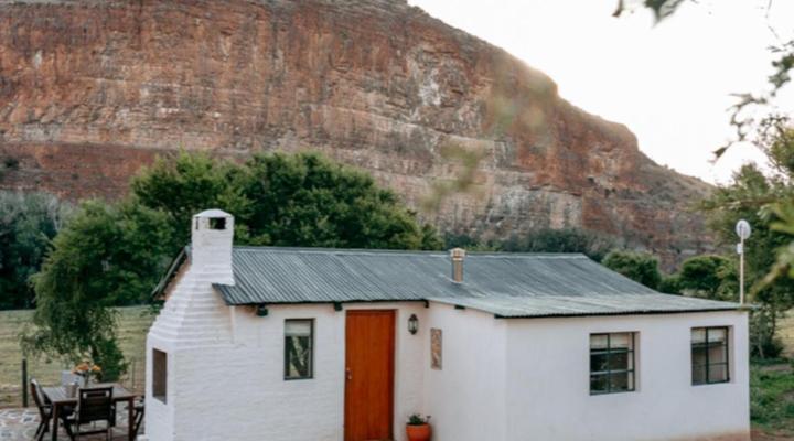 Aasvogelkrans Farm Cottages & Camping