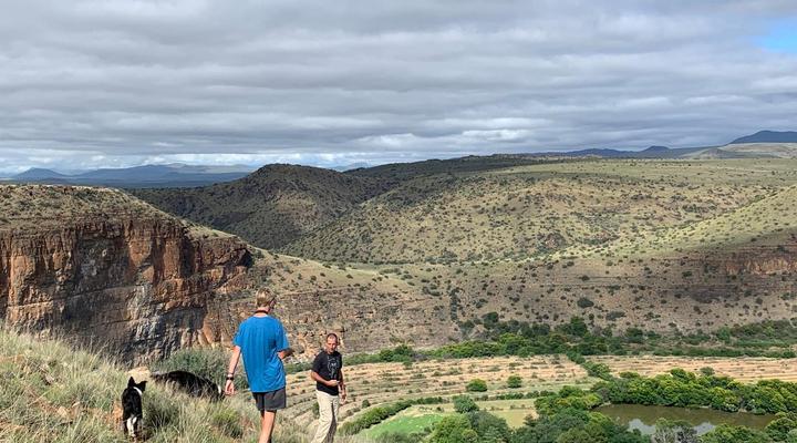 Aasvogelkrans Farm Cottages & Camping