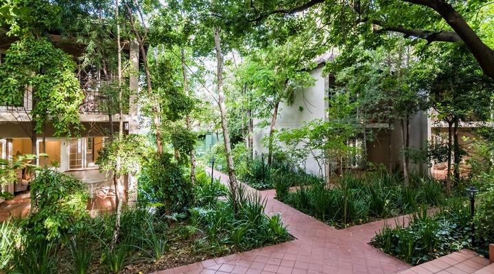 Melrose Place Boutique Hotel