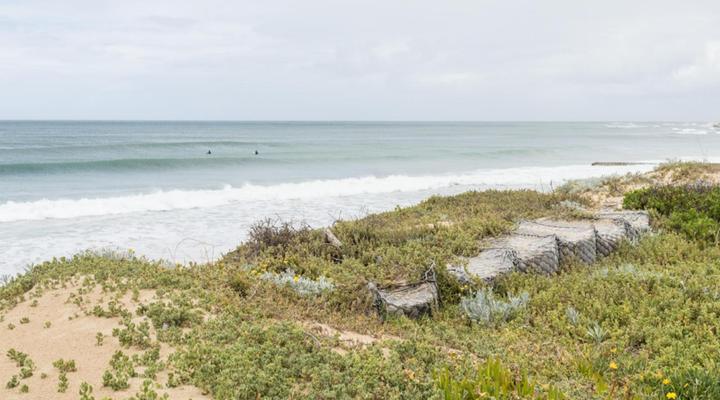 Modern Seaview Apartment