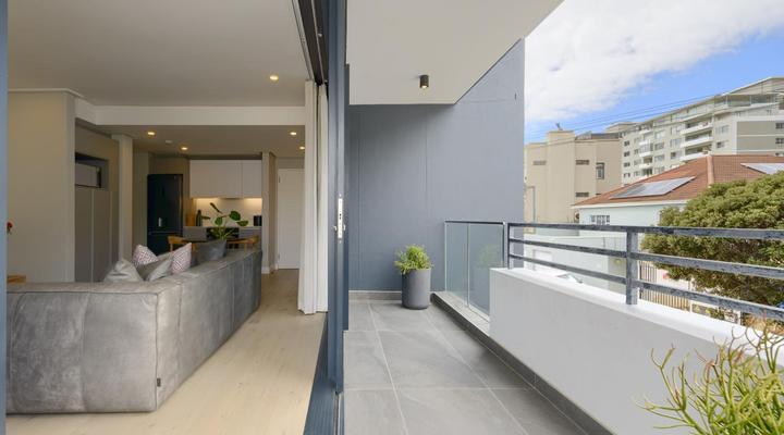 7 on Bantry: Luxury Residence - 305