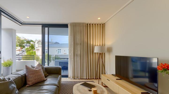 7 on Bantry: Luxury Residence - 305