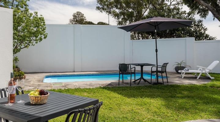 AnnaNella Boutique Hotel